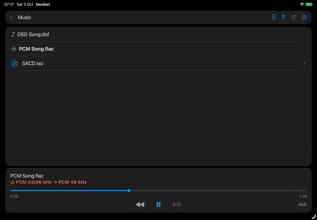 The Desibel player with a red warning symbol and the line PCM 24/96 kHz → PCM 48 kHz under the track name.